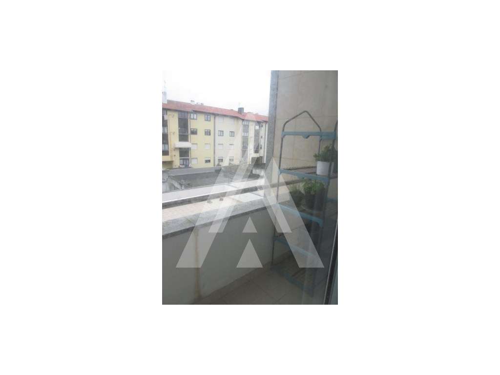 Apartamento T2 com Garagem Fechada no Centro de Esgueira - a 5 minu...-13