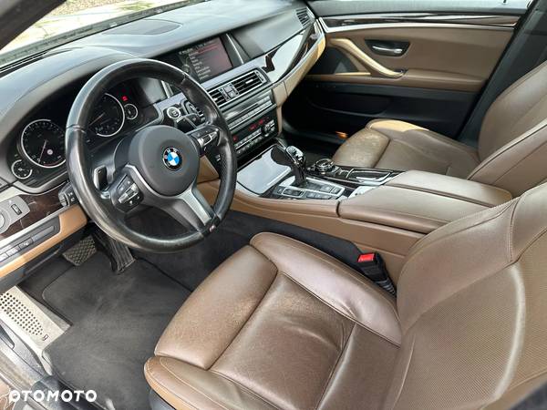 BMW Seria 5 M550d xDrive - 10