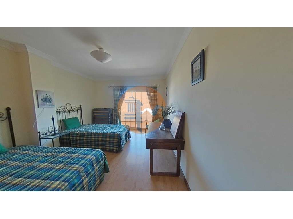 Fantástica Moradia com Piscina para venda-48