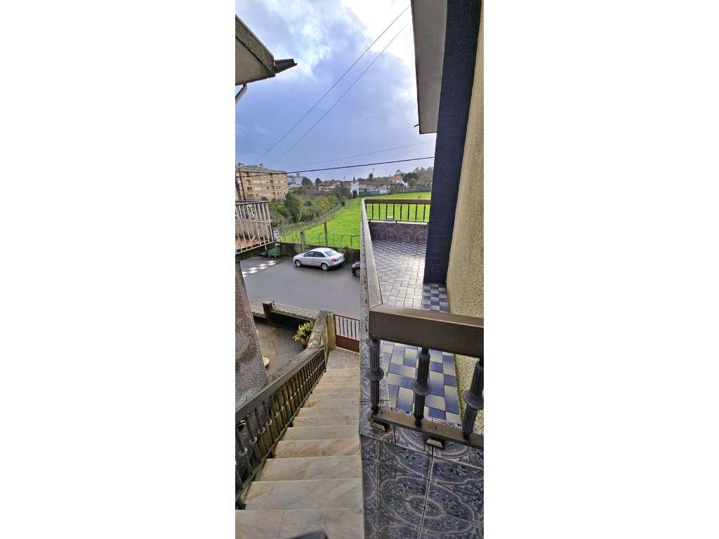 Moradia bifamiliar em São Romão do Coronado-15