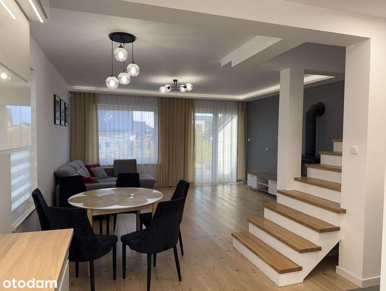 Nowoczesny dom w świetnej lokalizacji-3