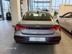 Hyundai Elantra 1.6 Smart - 9