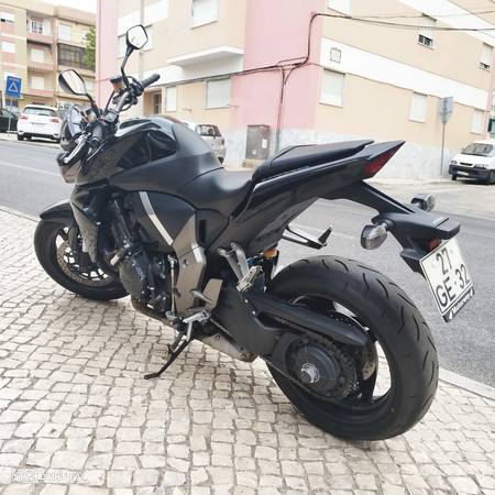 Honda CB 1000R - 23