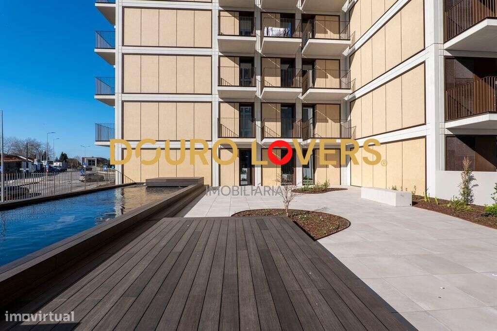 APARTAMENTO T4 | VARANDA | JARDINS D'ARRÁBIDA-35