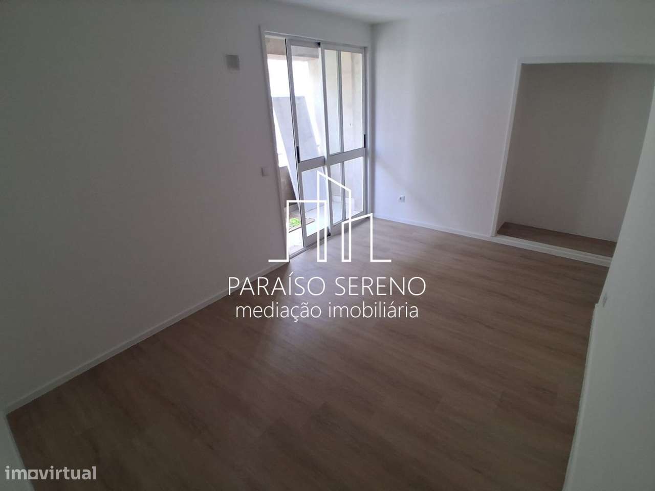 Apartamento T3 Remodelado com Garagem em Baguim do Monte-5