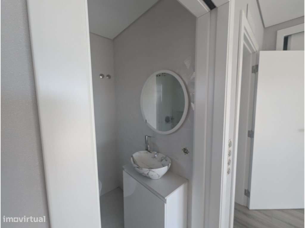 Moradia T3 com 2 suites em Quinta das Laranjeiras Fernão Ferro-16
