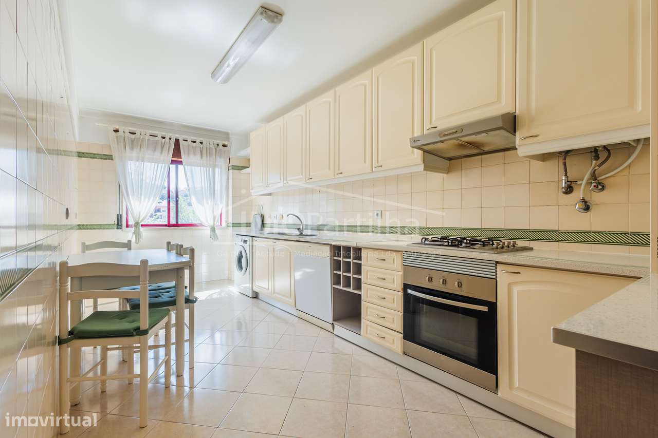Apartamento T1 na Agualva - Cacém-0