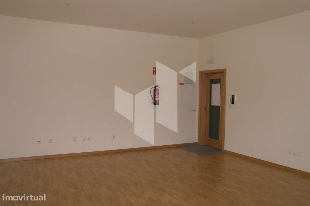 Escritório  Venda em Tondela e Nandufe,Tondela - Grande imagem: 5/14