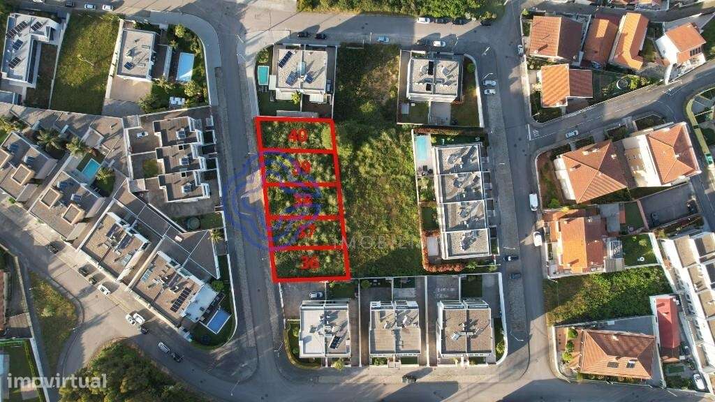 Lote na Vergada para construção de moradia - Próximo das auto estradas - Grande imagem: 1/29