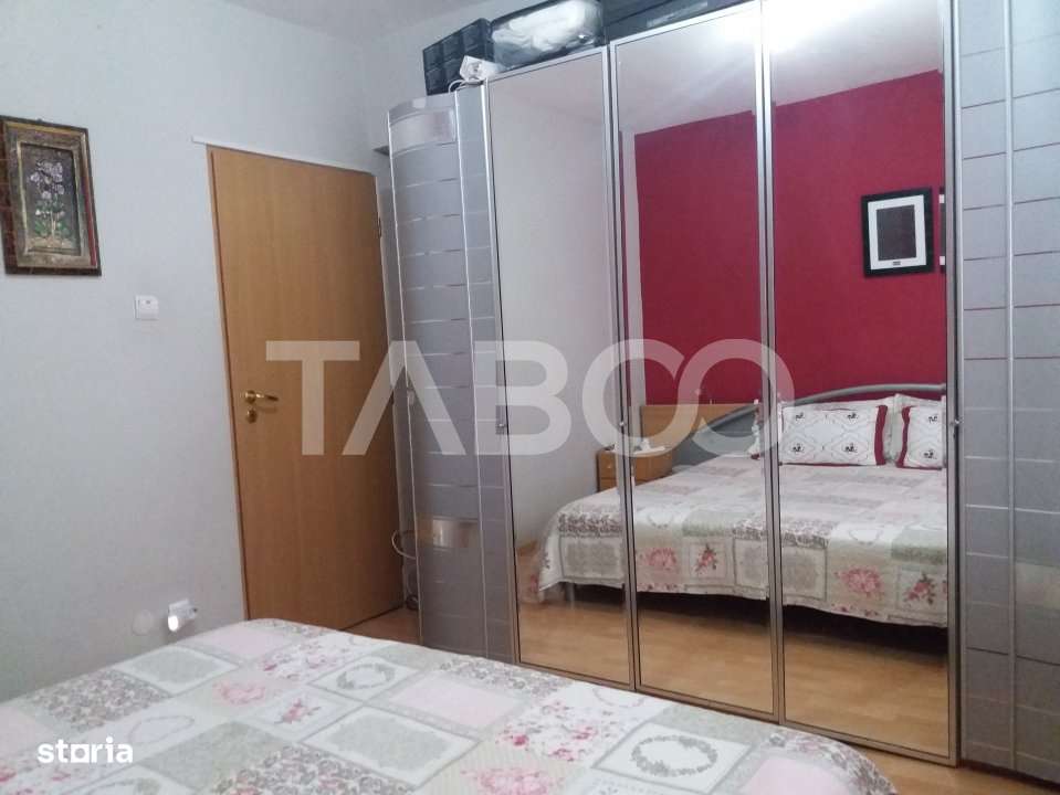 Apartament 72 mp 3 camere 2 bai etaj 3 balcon zona buna Cisnadie - Imagine principală: 5/9