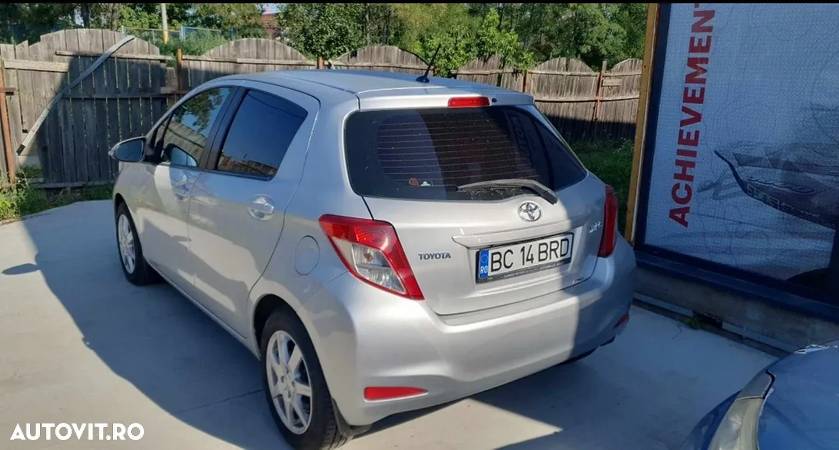 Toyota Yaris 1.3 VVT-i Sol - 12