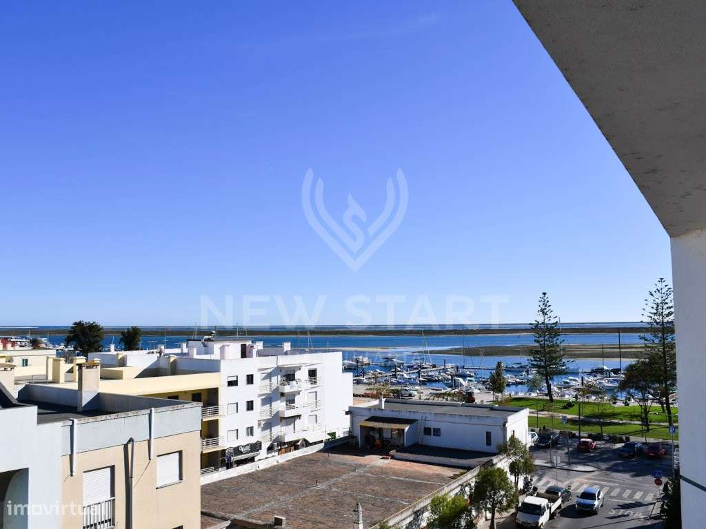Apartamento T4 de Luxo no Del Mar Marina em Olhão-44