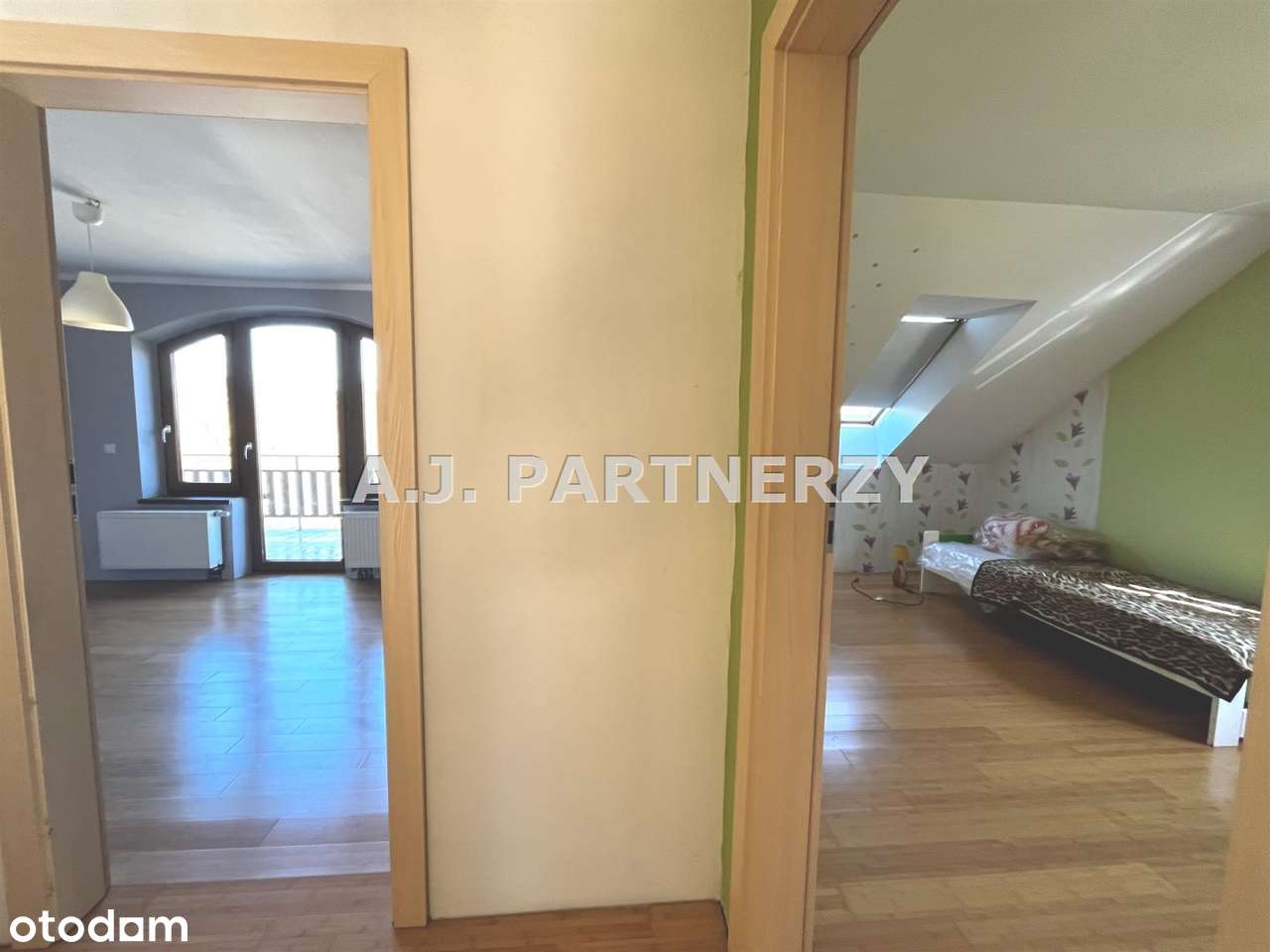 Dom poza miastem na dużej działce-2