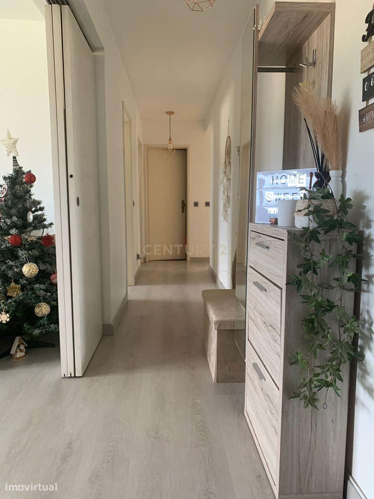 Apartamento Renovado T2 em Casal de Cambra, Sintra - Grande imagem: 5/13