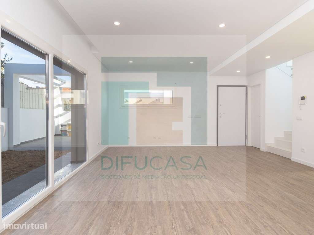 Moradia Geminada T3 + escritorio-10