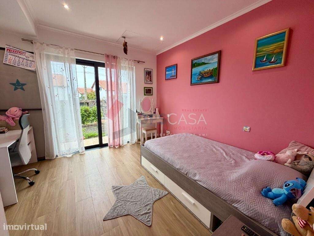 Moradia T3 de arquitetura moderna com excelentes áreas!-38