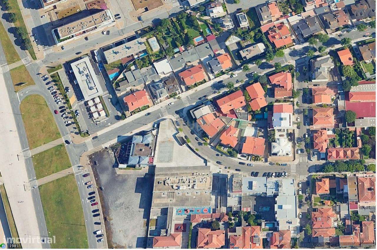 Moradia T6 com Piscina e 4 Frentes, junto ao mar, Leça da Palmeira, Ma-0