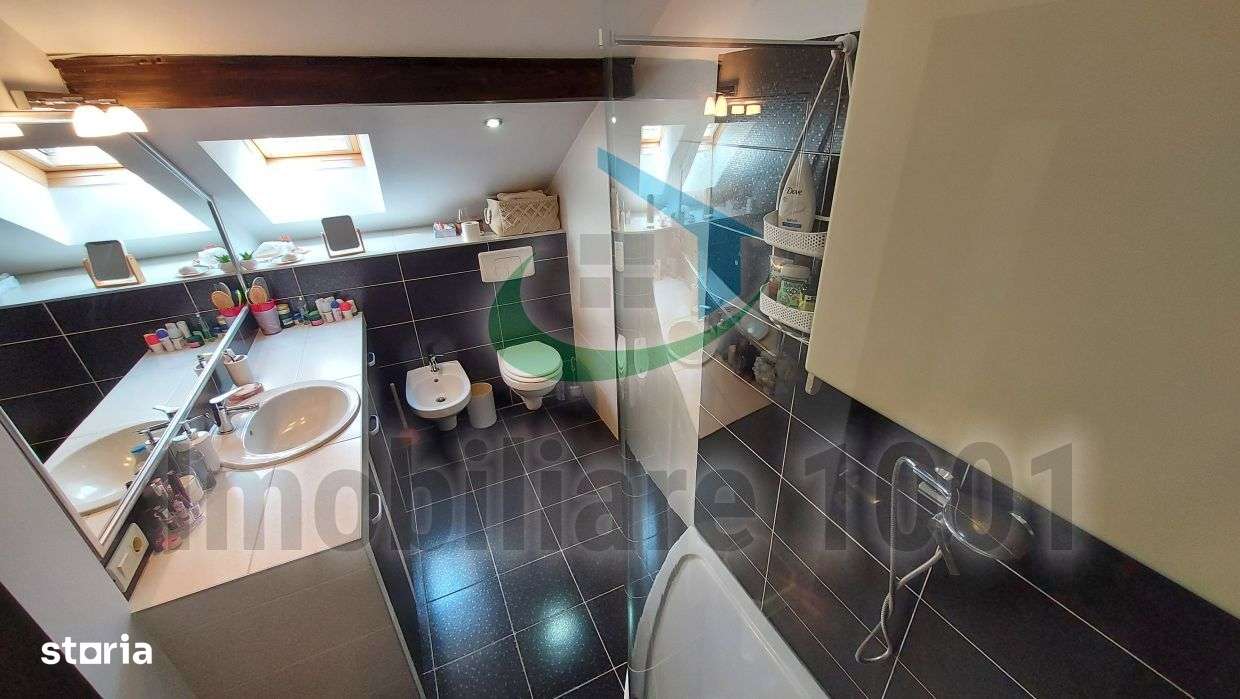 Apartament 3 camere, mansarda, loc parcare, zona Parc Regina Maria-10