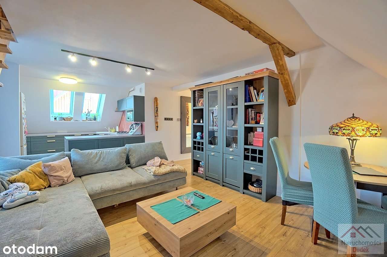 Pół domu po kapitalnym remoncie, wyposażone-3