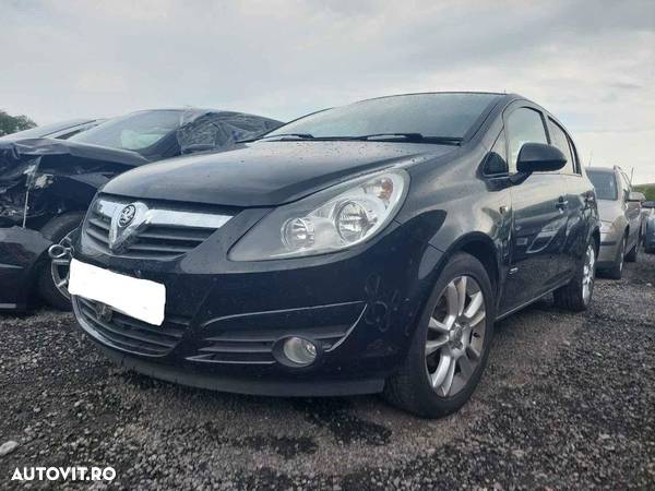 Usa dreapta spate Opel Corsa D 2009 HATCHBACK 1.4 i Z14XEP - 3