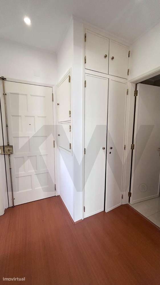 T1 REMODELADO, NAS PATAMEIRAS- ODIVELAS- EXCELENTE  PARA HABITAÇÃO PRÓ-3