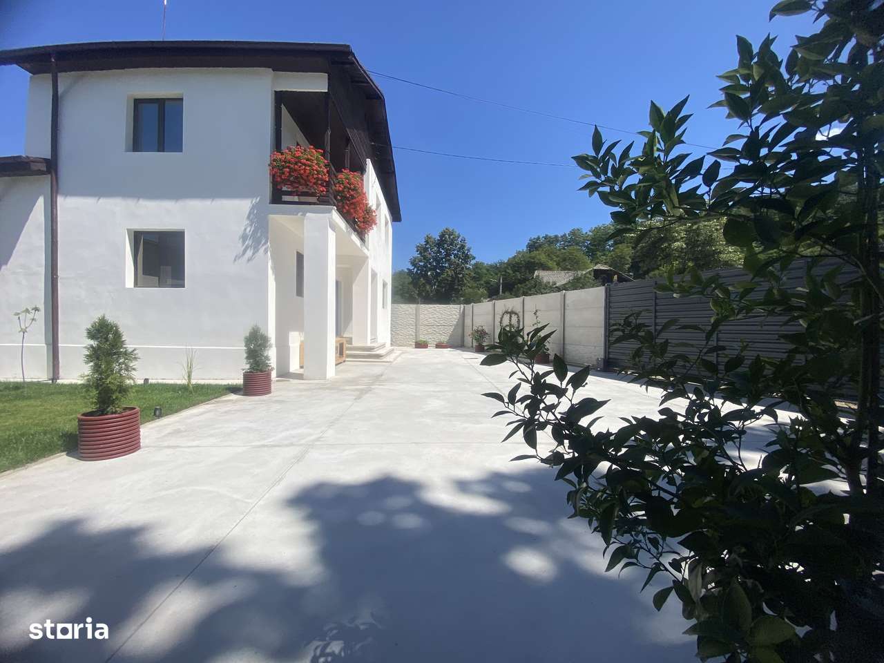 Gata de locuit! Vanzare casa cu 5 camere in Priboiu, com.Branesti-2