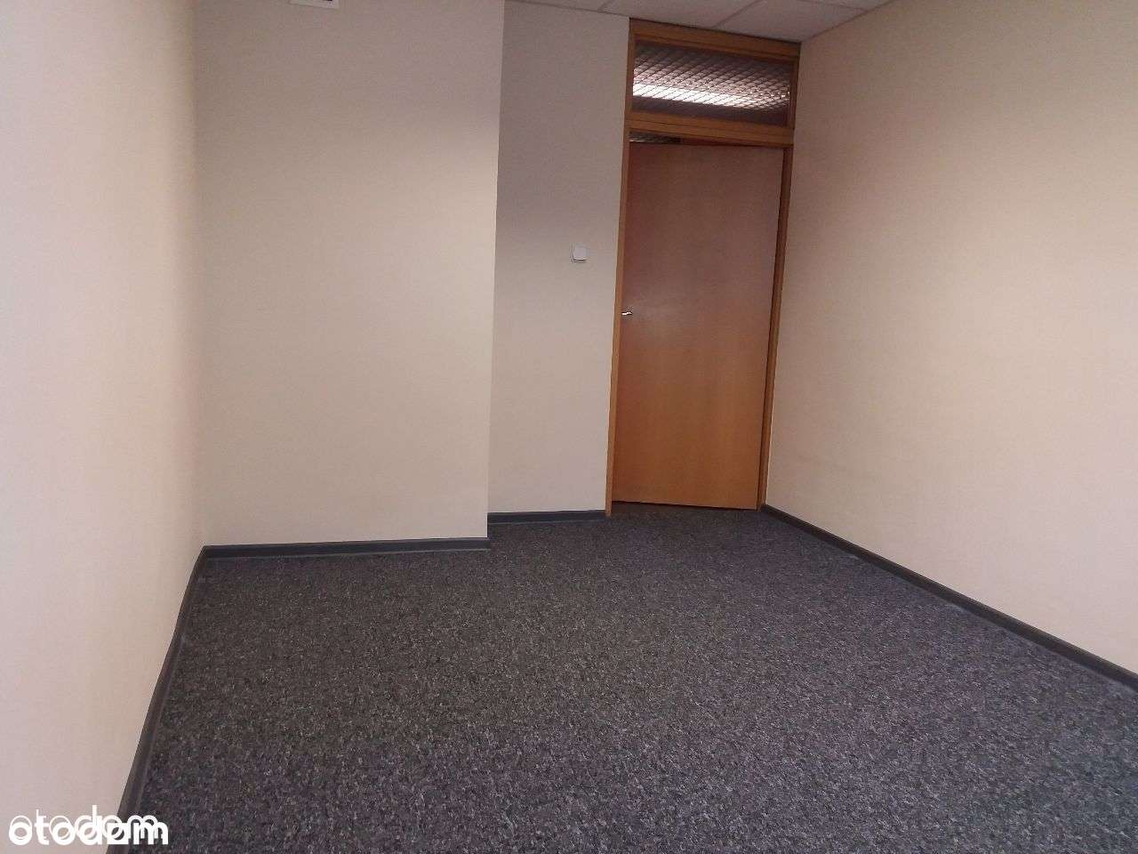 Biuro z parkingiem i recepcją 24h na dobę 200m2 - Pełny obrazek: 2/18