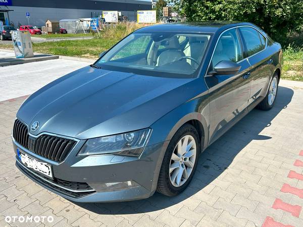 Skoda Superb 2.0 TDI Style - 1