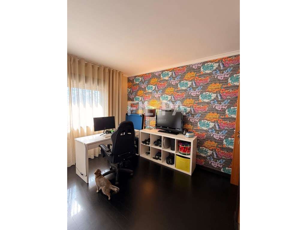 Moradia T5 na Maia com Jardim, Conforto e Excelentes Equipamentos 5...-29