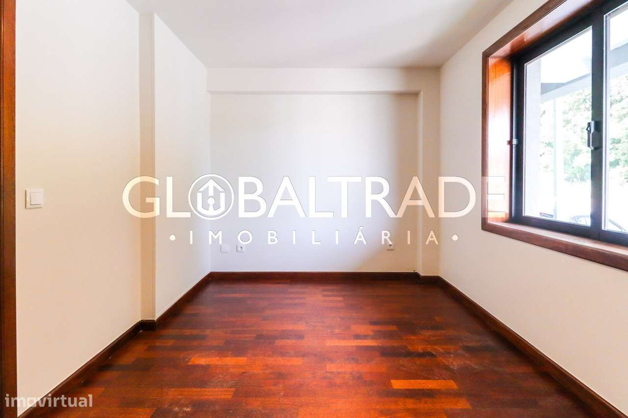 Apartamento T2 Renovado & Equipado em Fânzeres-36