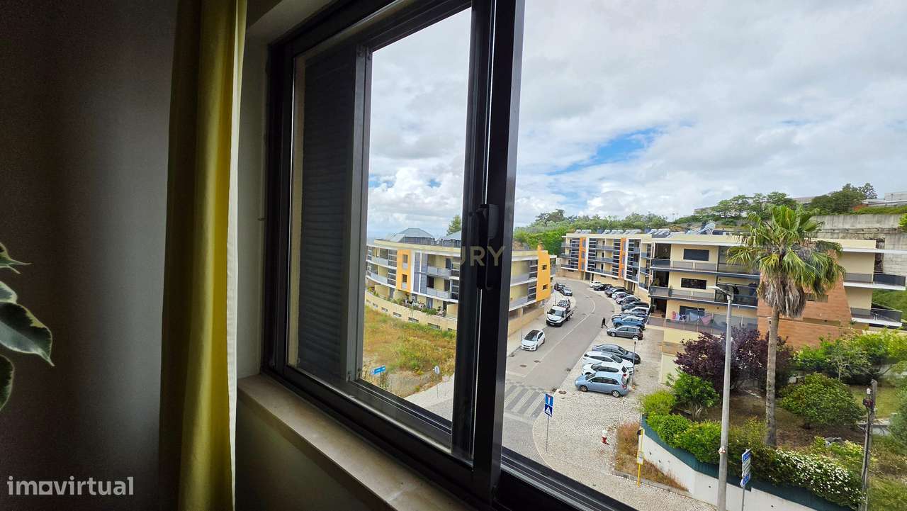 Apartamento Duplex T5 no centro de Palmela-38