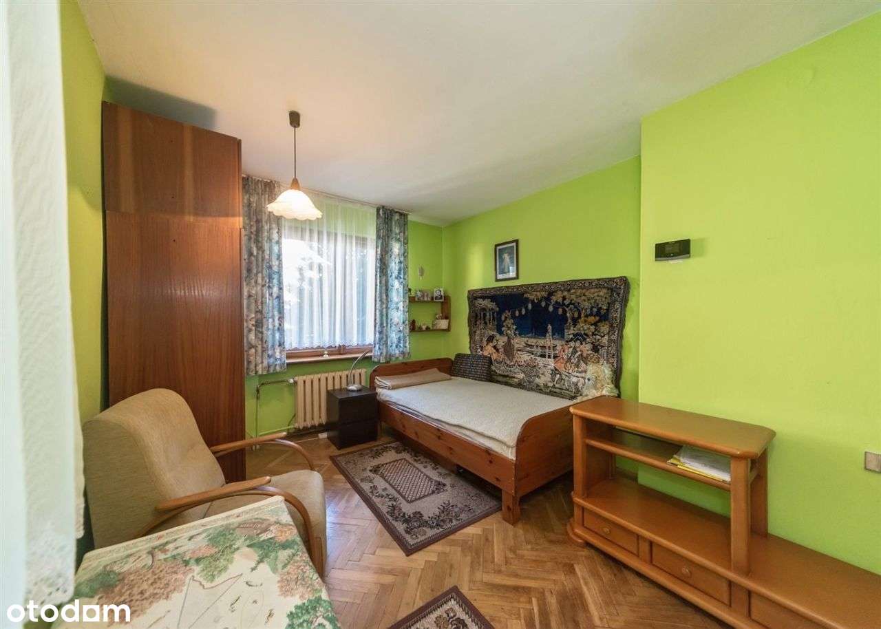 Klimatyczny dom w Błoniach-17