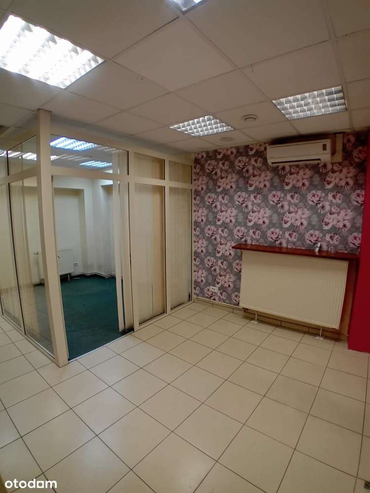 Lokal w centrum Żywca sprzedam-8