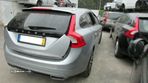 VOLVO V60 2.4 D5 Hybrid AWD 4x4 (163Cv) 2016 - Peças Usadas (6835) - 3