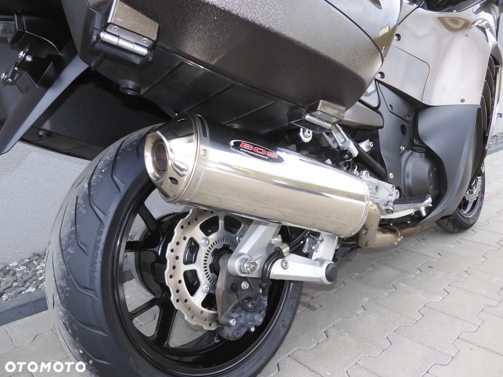 1400#LIFT#ABS#KTRC#2010#B...