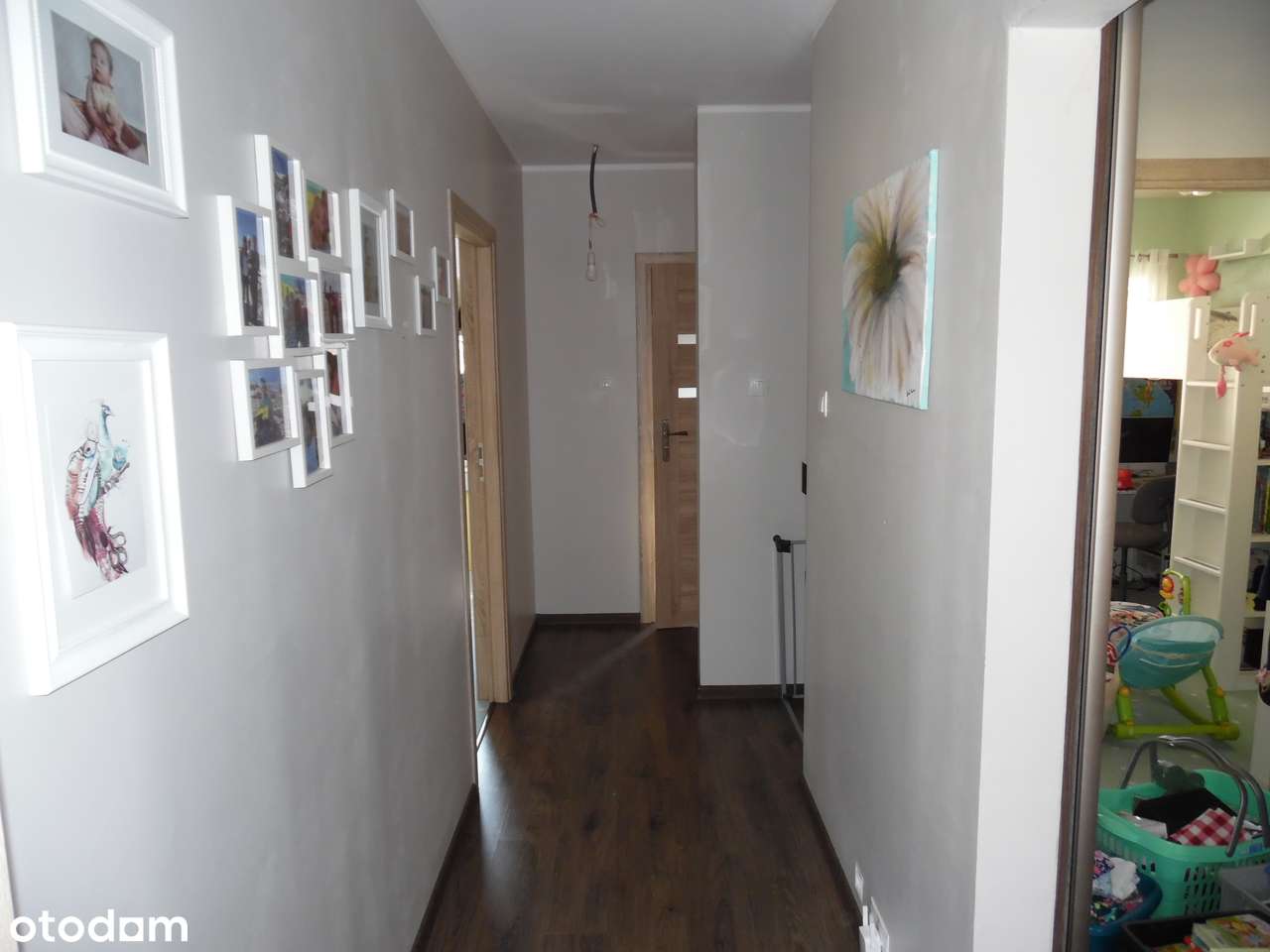 Funkcjonalny segment szeregowca - z garażem  i tarasem od południa-11