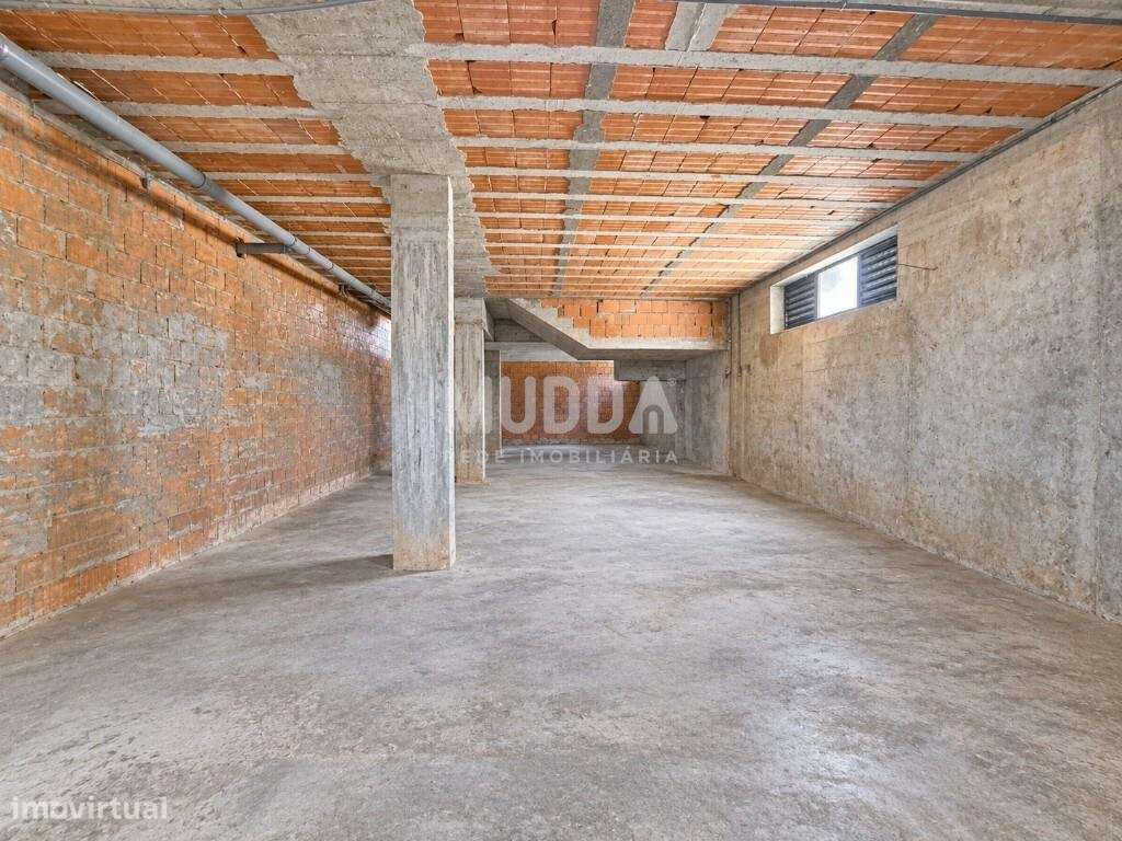 Fantástica loja nova na Madalena, Vila Nova de Gaia.-10