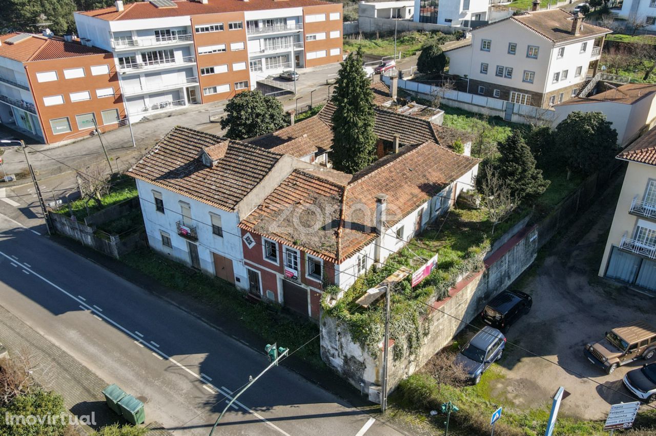 Quinta T8 e anexos com 1920m2 na Portelinha - Arganil