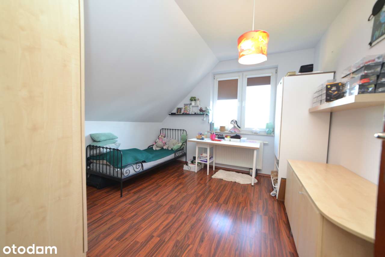 Wyjątkowy rodzinny dom z ogrodem i tarasem, 5 min do Leśnicy-11