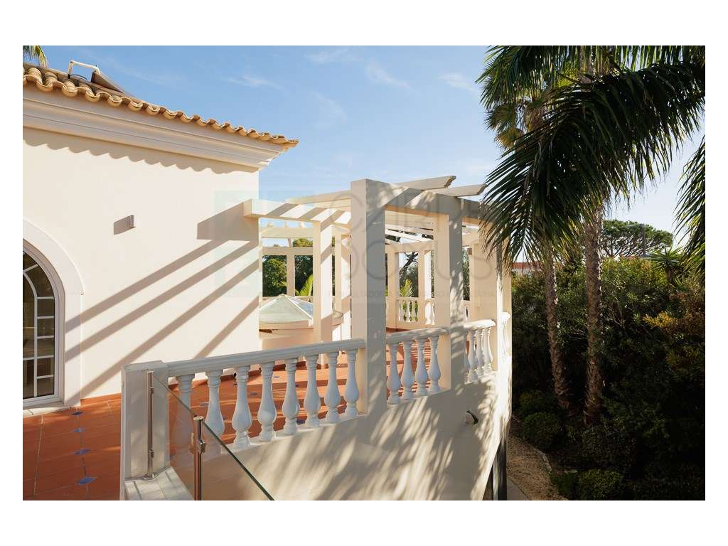 Moradia V4 inserida no campo de Golfe, Vale de Lobo, Algarve-26