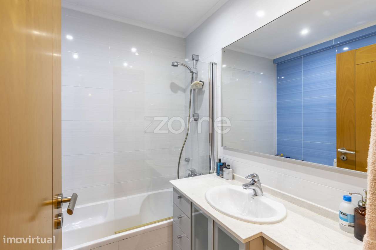 Apartamento T2 em Condomínio-13