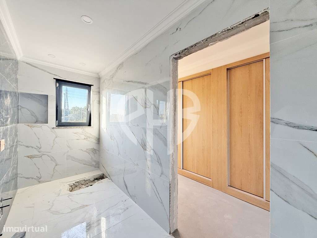 Moradia Isolada T4 Nova com Piscina Aquecida | Caparica | Conclusão...-35