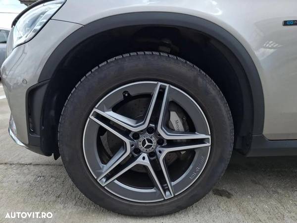 Mercedes-Benz GLC 300 de 4MATIC - 15