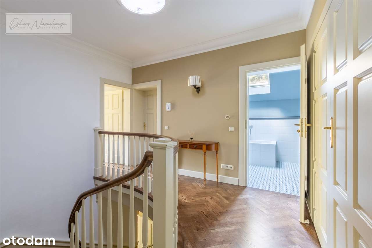 Luksusowy dom w Zalesiu Dolnym-11