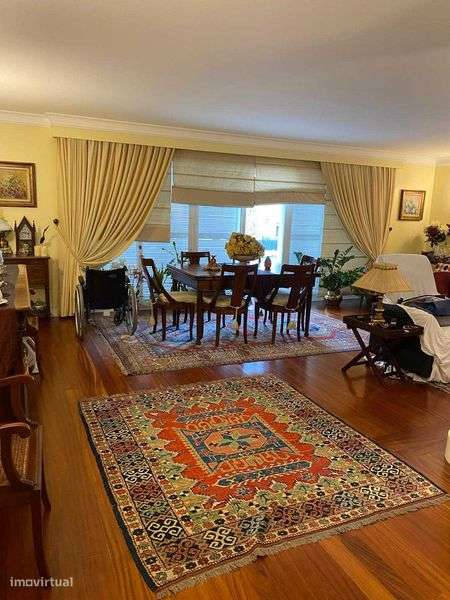 Moradia T4 permuta por T2 ou T3 - Grande imagem: 4/11