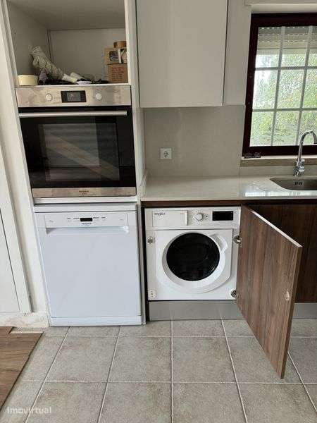 Casa para arrendar em Mafra, com varanda e piscina - Grande imagem: 4/8