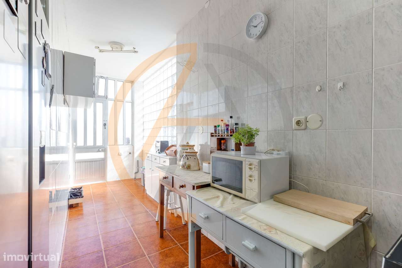 Apartamento T1 com Espaço Exterior | Cedofeita-11