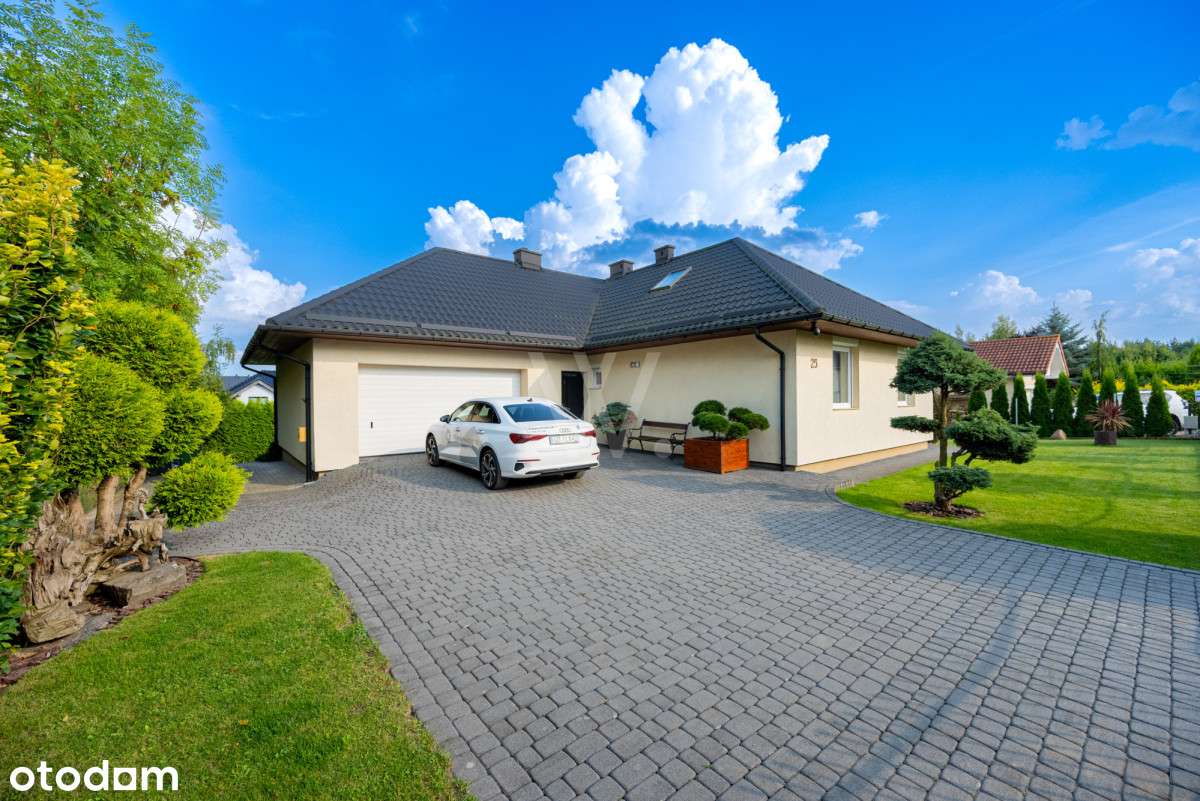 Komfortowy dom parterowy z pięknym ogrodem-16