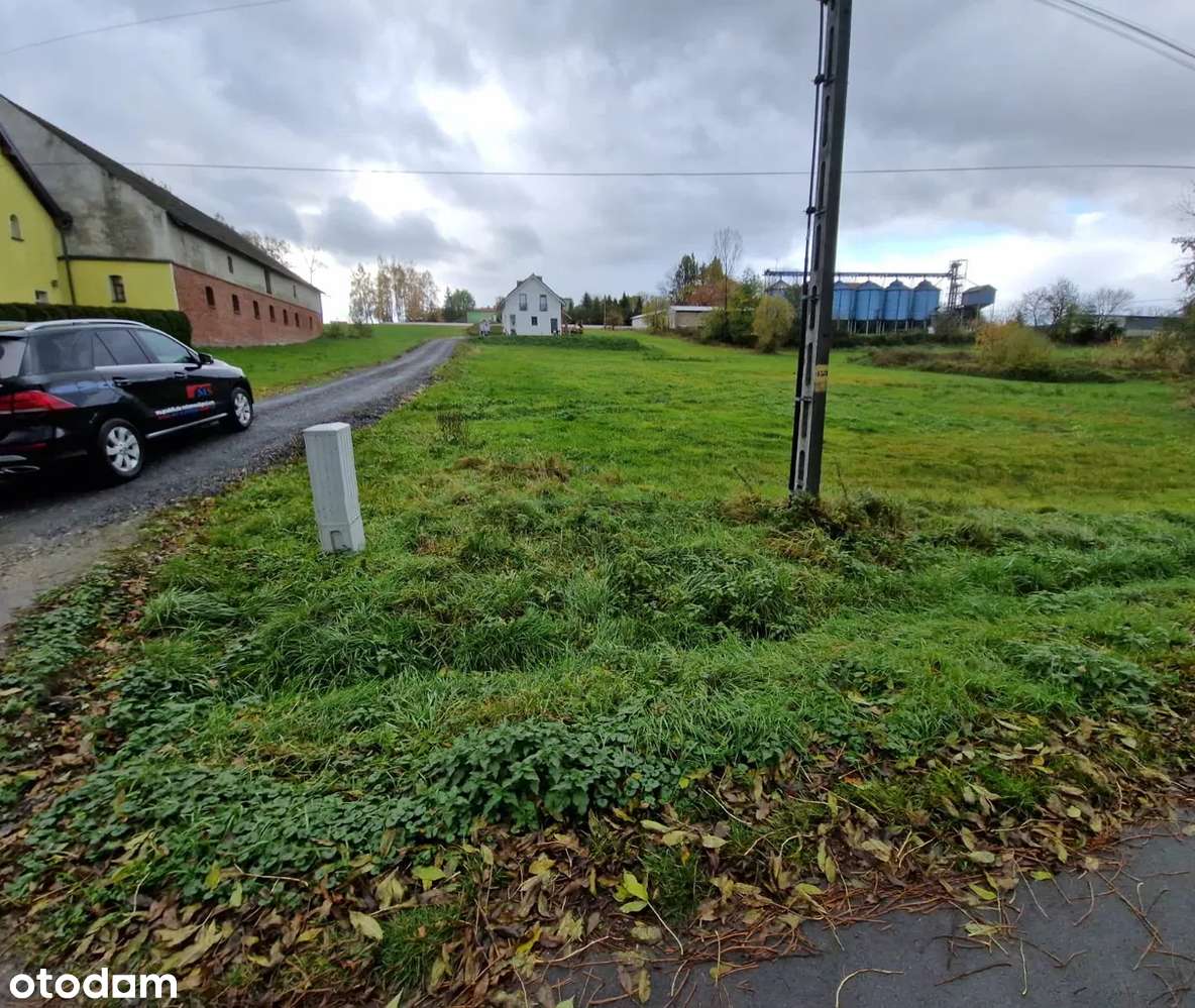 Na sprzedaż 3 działki budowlane o ogólnej powierzchni 5000 m2.-1