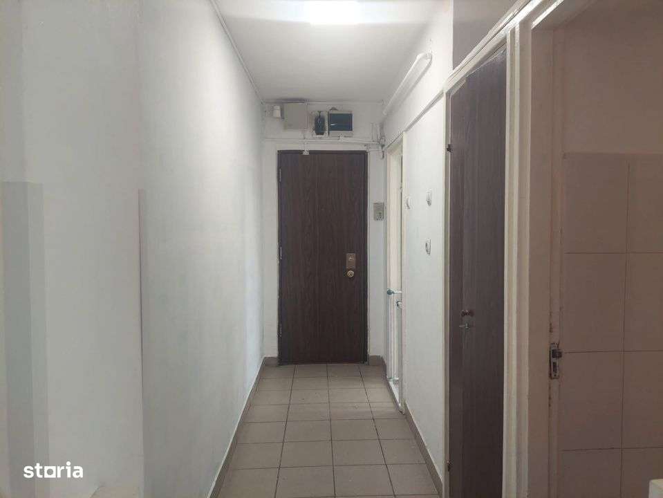 SPATIU COMERCIAL, 55MP, ZONA JUDETEAN - Imagine principală: 3/8